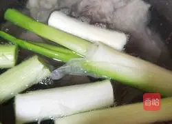 Illustration of how to make mutton soup 3