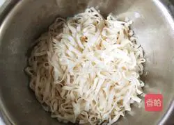 Illustration of how to make noodles with perilla sauce 3
