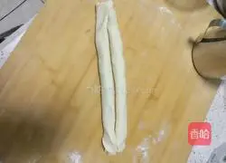 Illustration of how to make pretzels 3