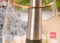 Illustration of how to make Lychee Mojito, the holy summer treat at home, in 2 simple steps 1