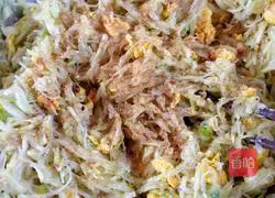 Illustration of how to make gourd and melon steamed dumplings 4