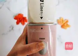 Illustration of how to make banana milkshake 6