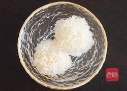 Peach gum snow swallow and white fungus Sweet soup, collagen beauty soup for women! Recipe 2