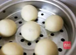Illustration of how to make steamed buns 12