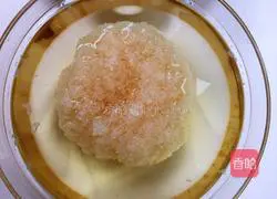 Tremella lily and ginkgo soup recipe 3