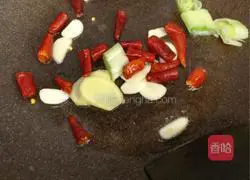Illustration of how to make spicy fat sausage 7
