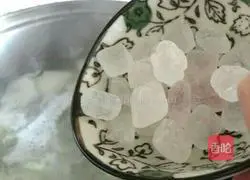 Sydney Lily Tremella Nourishing Lung Decoction Illustration 4