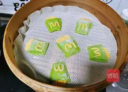 Illustration of how to make spinach, pumpkin and fries steamed buns 10