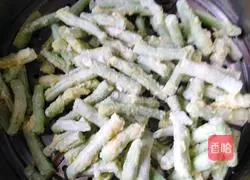 Illustration of how to make crab roe and beans 2