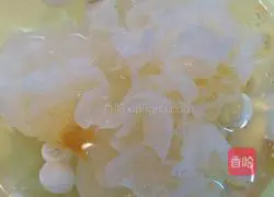 Tremella lotus seed soup recipe 3