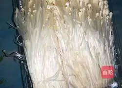 Illustration of how to make enoki mushrooms for lazy people 1