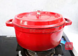 Illustration of how to make mushroom and corn pork ribs soup 10