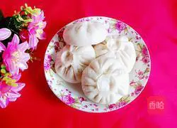 Illustration of how to make leek, egg and tofu buns 12