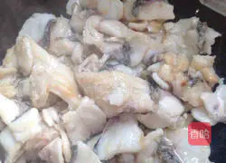 Illustration of how to make fish fillets in oil 2