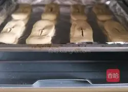 Illustration of how to make chive cheese buns 10