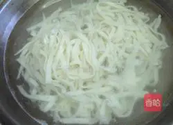 Illustration of cooking noodles 4