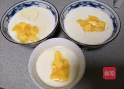 Illustration of making ginger milk 10