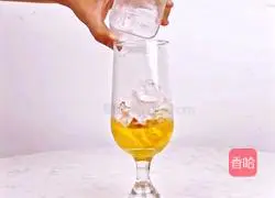 Illustration of how to make fresh orange fruit coffee 6