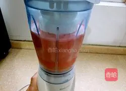Illustration of how to make watermelon juice 4