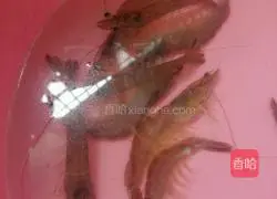 Illustration of how to make fried peas and shrimps 1