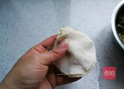 Illustration of how to make Mushroom and Glutinous Rice Shaomai 21