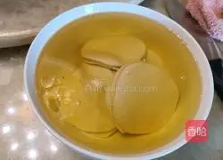 Illustration of how to make cowpea cake 1