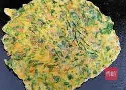 Illustration of how to make spinach egg rolls 9