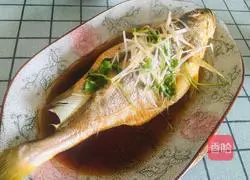 Illustration of how to make steamed yellow croaker 7