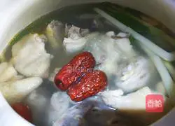 Fresh Matsutake Chicken Soup Illustration 6