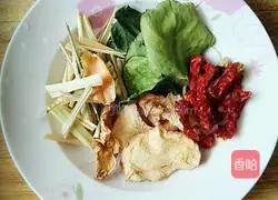 How to make Tom Yum Soup Illustration 1