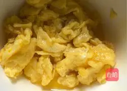 Illustration of making vermicelli cake 7