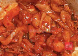 Illustration of how to make fragrant fat-reduced kimchi chicken cake 1