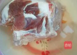 Winter Melon and Barley Bone Soup Recipe Illustration 1