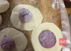 Illustration of how to make purple sweet potato blossom steamed buns 7