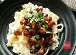 Diced eggplant meat Illustration of making soy noodles 15