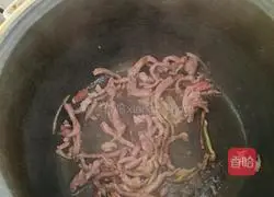 Illustration of how to make wakame shredded pork soup 3