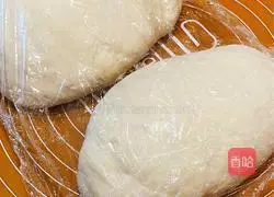 Illustration of how to make minced pork and cowpea buns 4