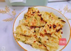 Illustration of how to make scallion pancake 10