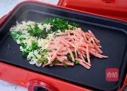 Illustration of how to make pan-fried pancakes 4