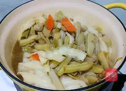 Illustration of making braised kidney bean noodles 6 