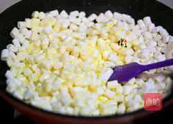 How to make snowflake crisps (New Year snacks) Illustration 5