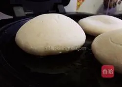 Illustration of how to make a family improved version of beef buns 18