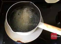 Illustration of how to make shrimp and vegetable rice noodles 5