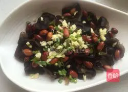 Illustration of how to make cold fungus and peanuts 11