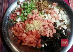 Illustration of making braised noodles 5