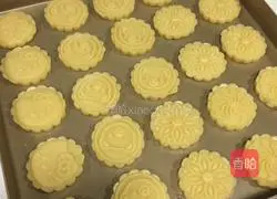 Illustration of how to make peach biscuits 9