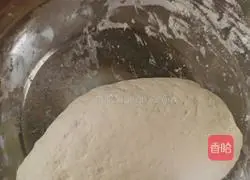 Illustration of how to make fried noodles with oil 1