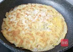 Illustration of how to make three-wire noodles 2