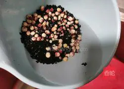 Illustration of how to make purple rice milk soup 2