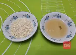 Illustration of how to make sesame crispy cake 4